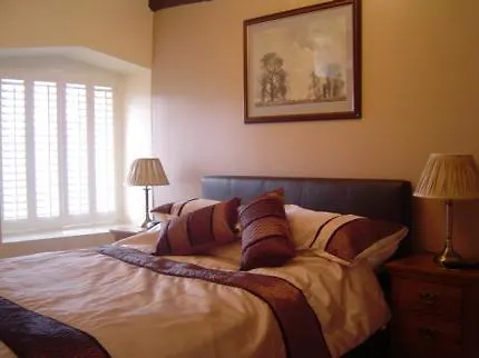 Oda ve Kahvaltı Rowrah Hall Bed & Breakfast 4*