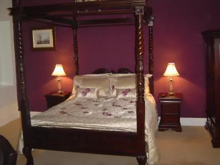 Oda ve Kahvaltı Rowrah Hall Bed & Breakfast 4*